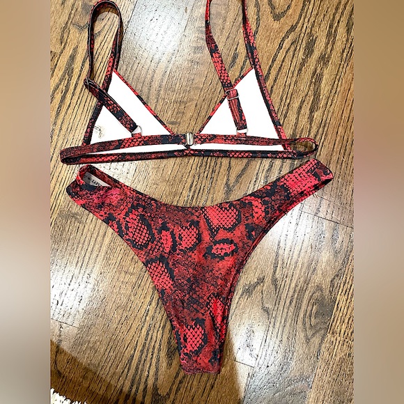 Zaful Women’s Snakeskin Print Bikini - Picture 5 of 9
